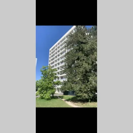 Studio Dans Residence Calme Avec Place De Parking 271 Апартаменты *