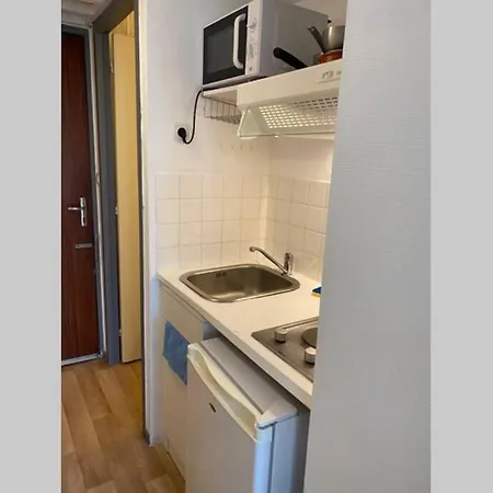Апартаменты Studio Dans Residence Calme Avec Place De Parking 271 Крадиньян