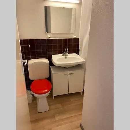 Studio Dans Residence Calme Avec Place De Parking 271 Апартаменты *